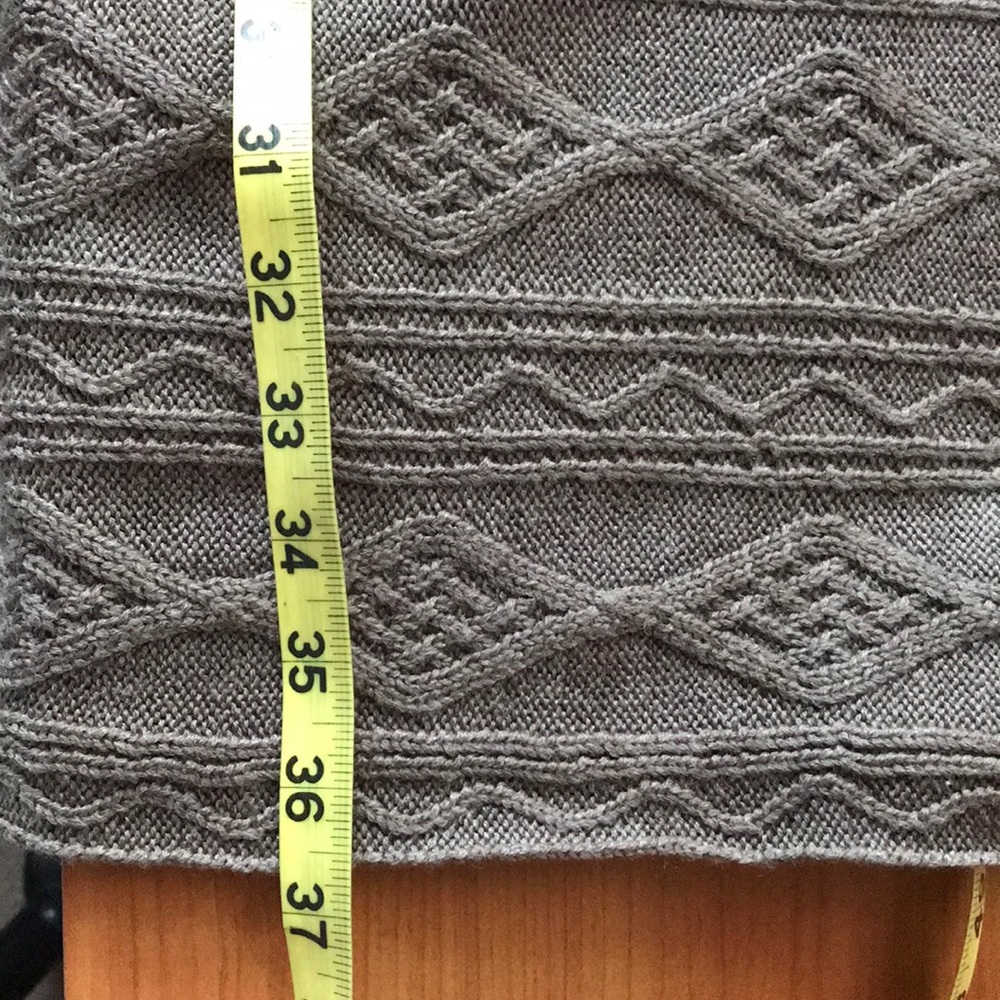 Brand new Calvin Klein dress. - Picture 6 of 6
